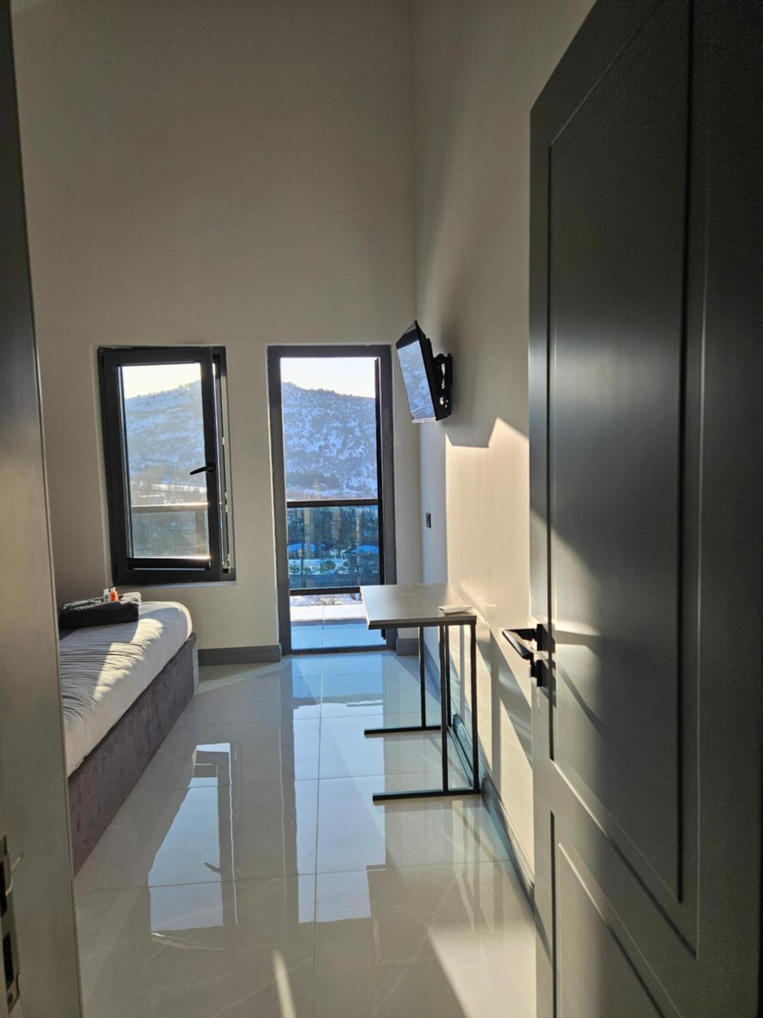 Panorama Lux Guest House Chimgan Exterior photo